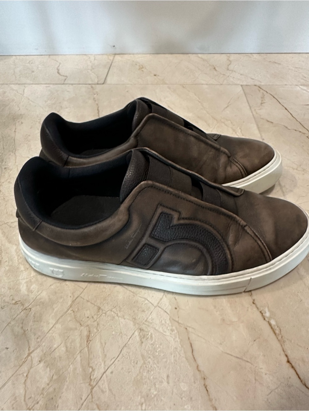 Salvatore Ferragamo Tasco Distressed Brown Leather Slip On Sneakers Men’s Sz 11